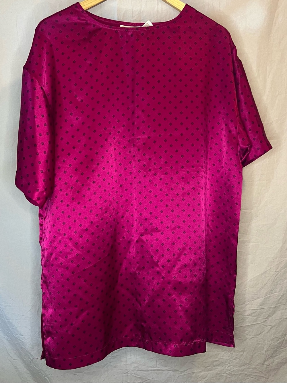 80s Gold Tag Victoria Secret Short-Sleeve Night Shirt
